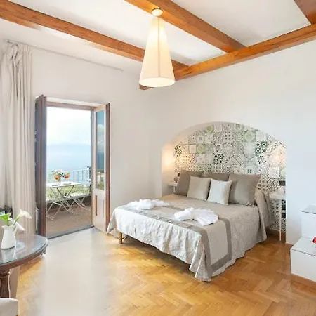 Villa Carolina Sorrento Private Heated Pool And Sea View Villa Sorrento