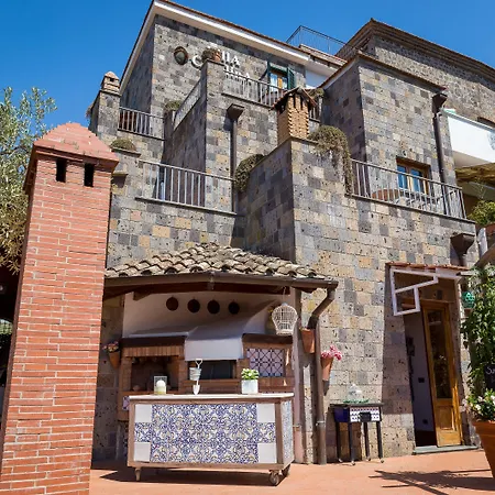 Carolina Private Heated Pool And Sea View * 소렌토