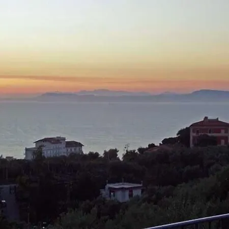 Carolina Private Heated Pool And Sea View 소렌토