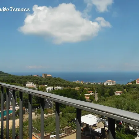 Carolina Private Heated Pool And Sea View Villa Sorrente